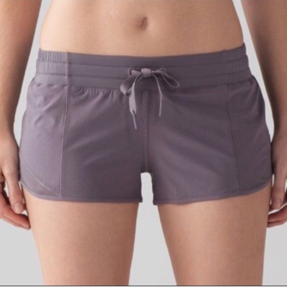 LuluLemon Hot Hotty Short (2.5”) Black